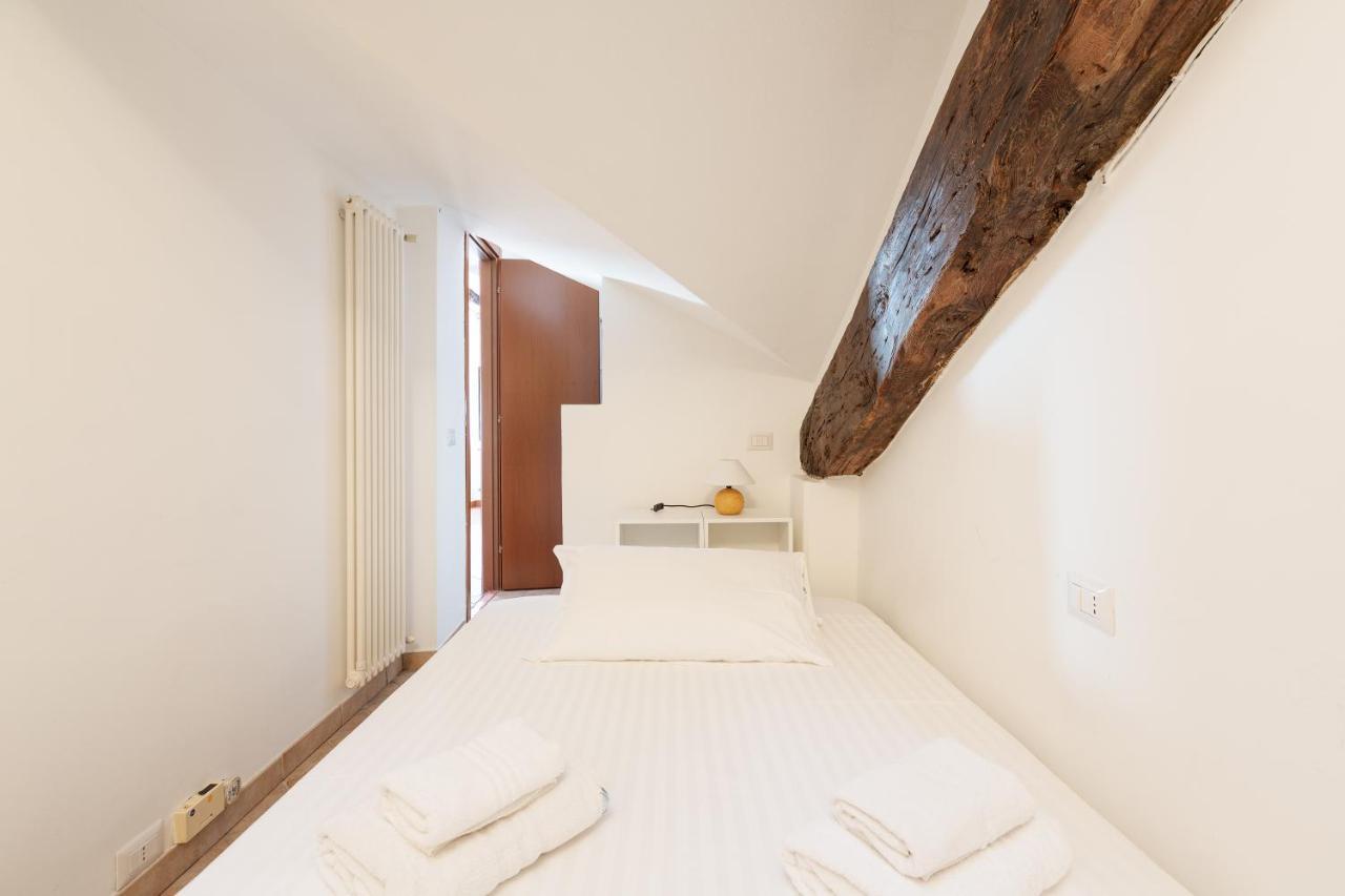 Corso Como Balcony Apartment Милан Экстерьер фото