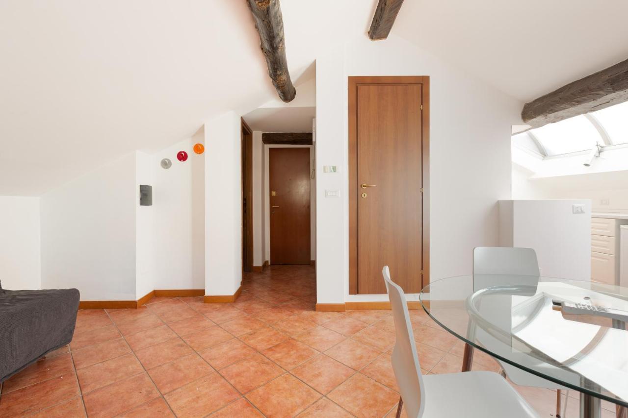 Corso Como Balcony Apartment Милан Экстерьер фото