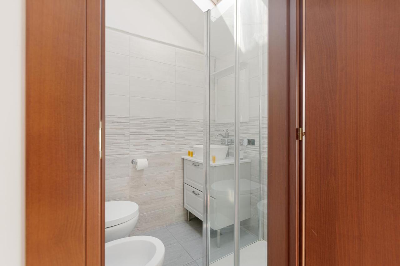 Corso Como Balcony Apartment Милан Экстерьер фото